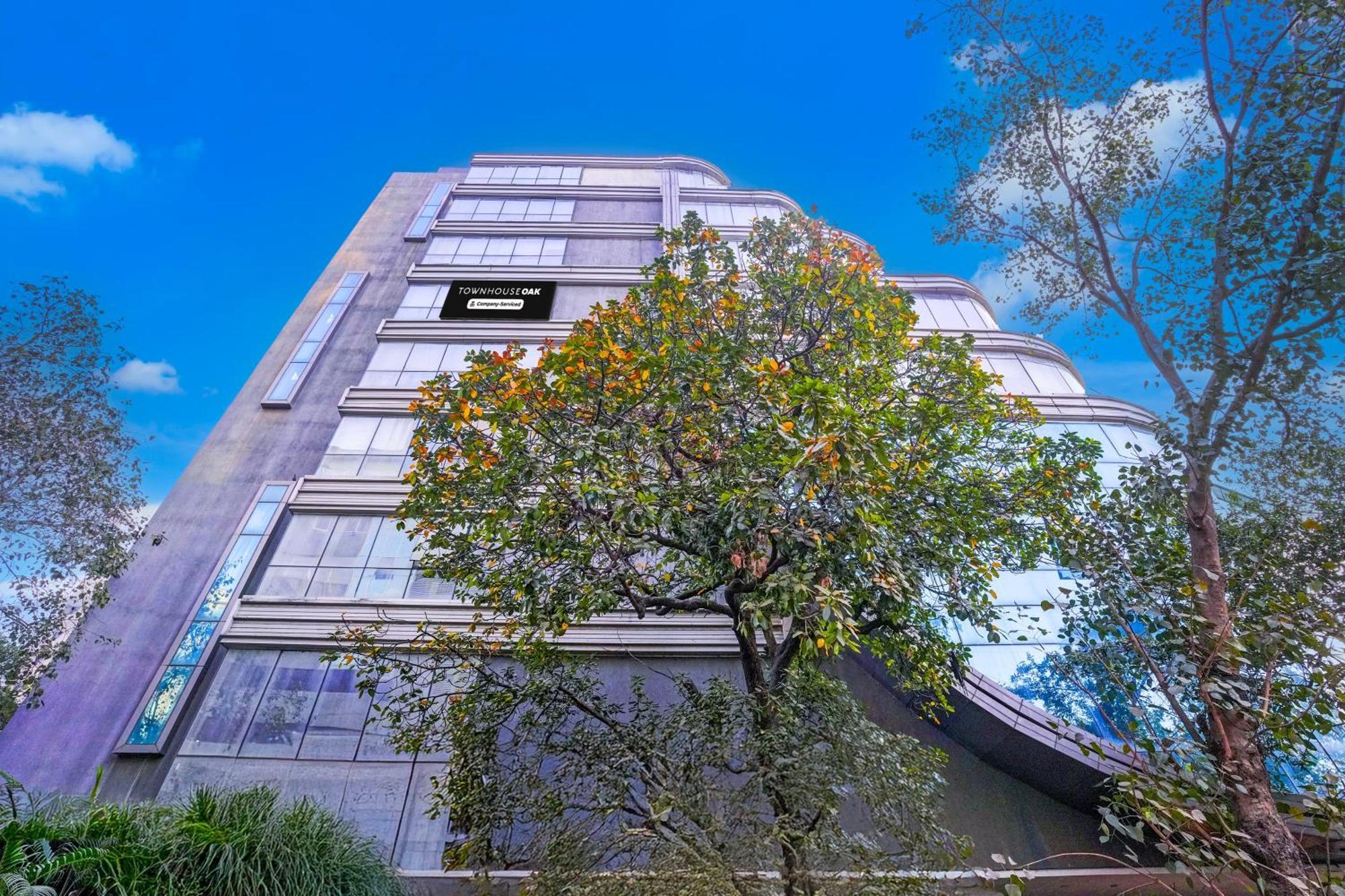 מומביי Super Townhouse Oak Times Square Le Western מראה חיצוני תמונה