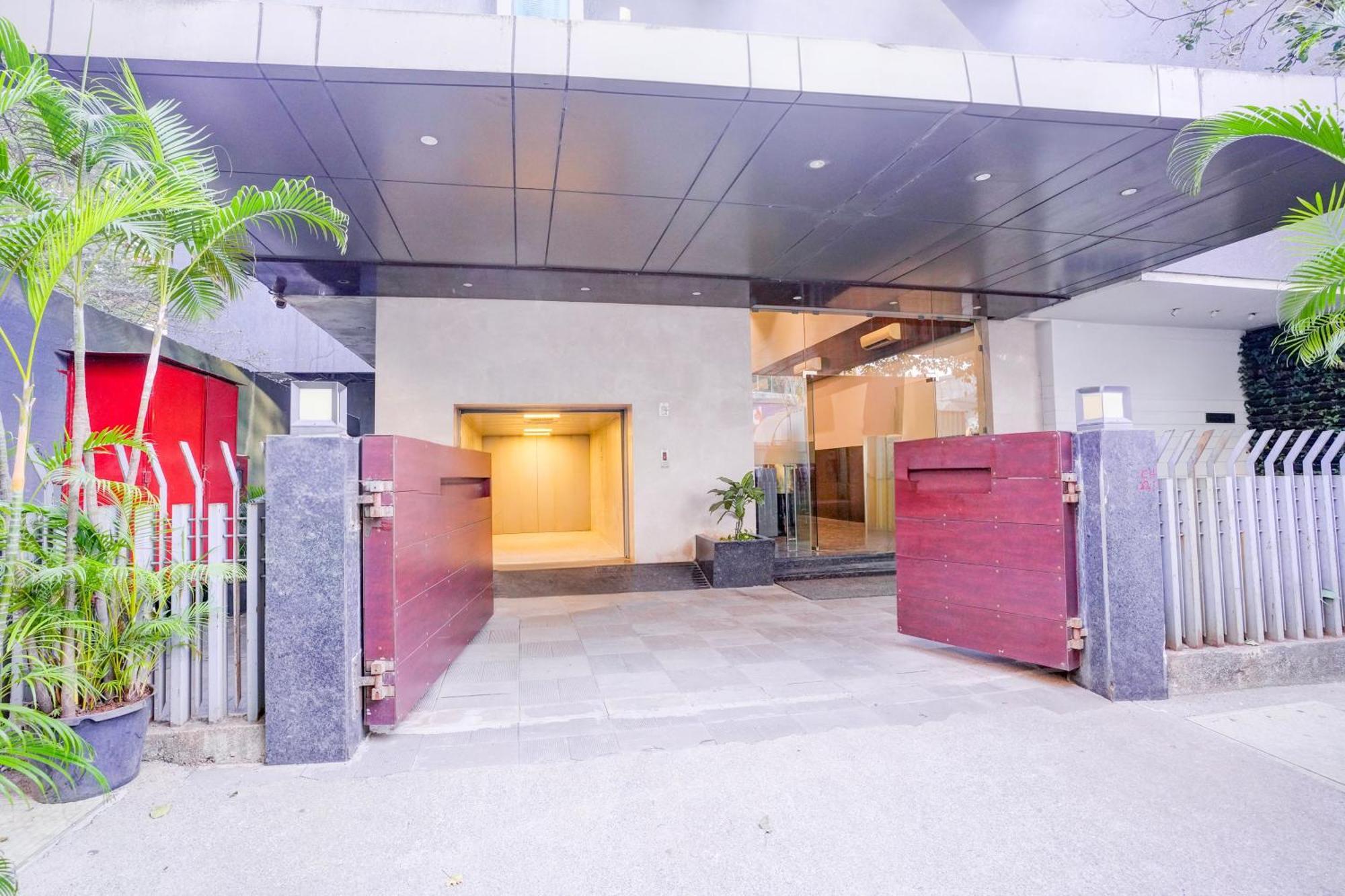 מומביי Super Townhouse Oak Times Square Le Western מראה חיצוני תמונה
